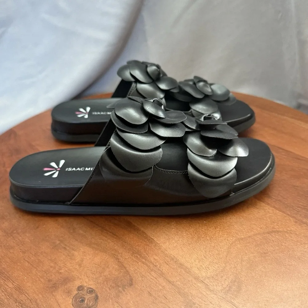 Isaac Mizrahi Live! Floral Slide Black Sandal‎ 3D Rose Petals Women's Size 7.5
